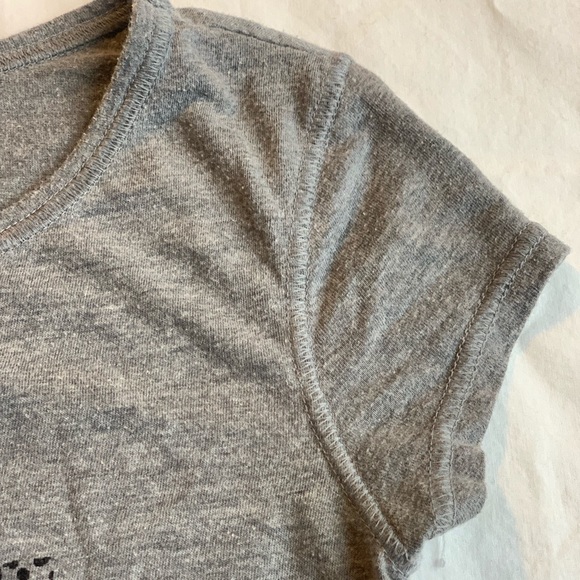 3/$15 Xhilaration Grey Graphic T-shirt - Picture 4 of 7